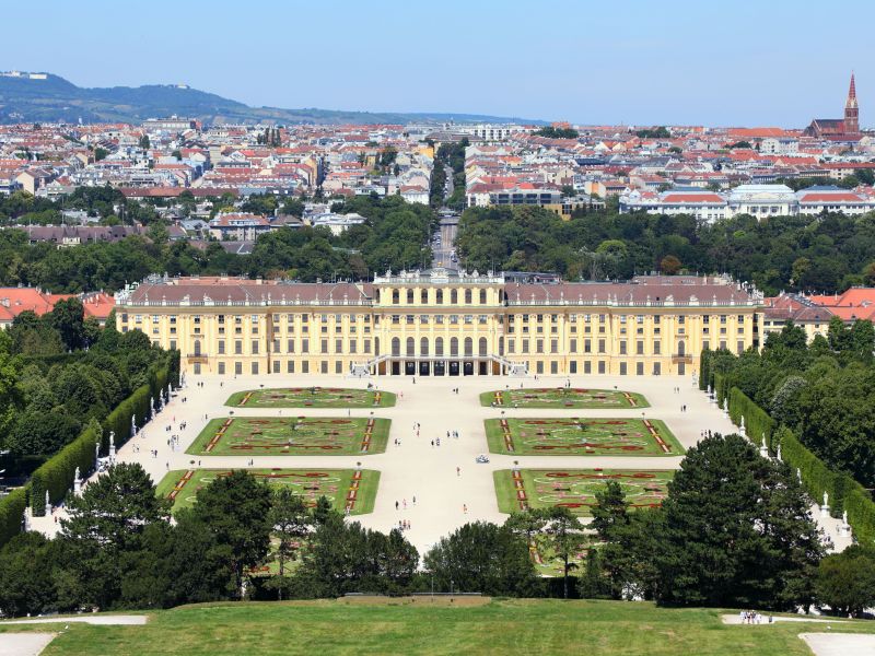 vienna-schonbrunn.jpeg