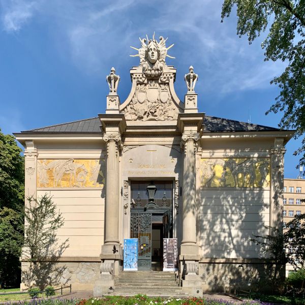 krakow-art_palace_in_krakow-_poland-_september_.jpg