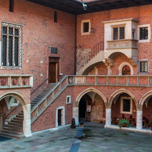 krakow-collegium.jpg